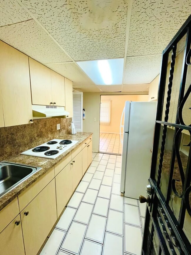 Photo - 1445 NW 16th Ave