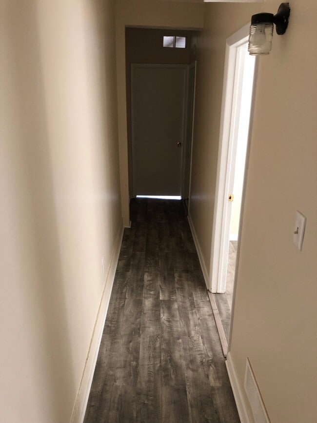 Photo - 639 N 12th St Unit Apt 2F