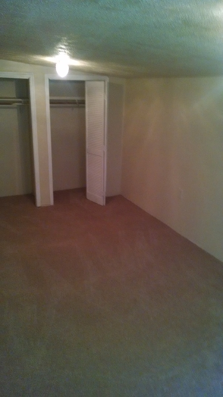 Photo - 525 N Hennessey St