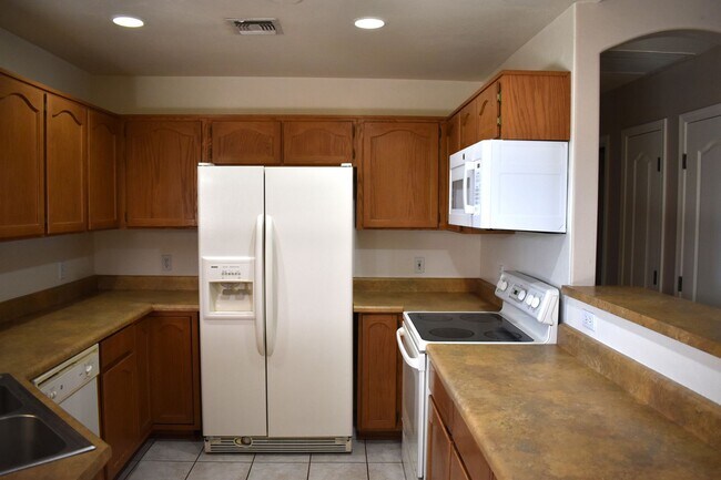 Photo - 2112 Calle Sabo