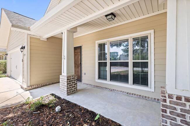 Photo - Beautiful Home in Navarre