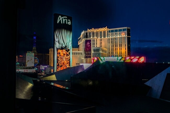 Photo - Studio with incredible views of the Strip!