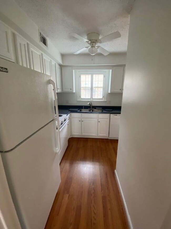 Photo - 2 bedroom 1.5 bath The Cloister Condominium Unit H-5