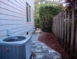 Photo - 2021 Virginia Ln
