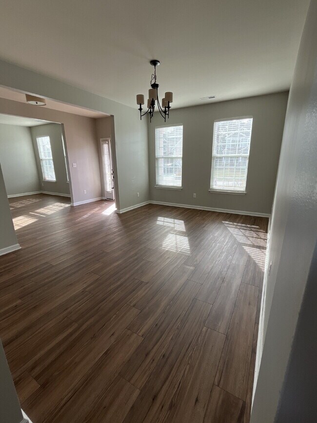 Photo - "Charming 4-Bed High Point Home with Granite Elegance & Cozy Fireplace!"