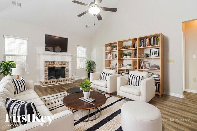 Photo - 2432 Wingfield Dr SW