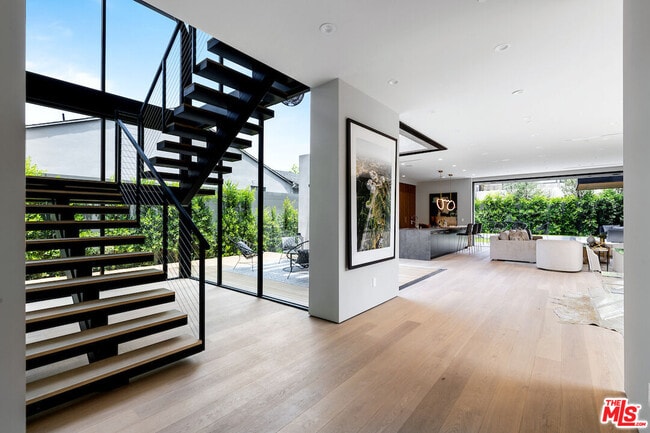 Photo - 434 Flores St