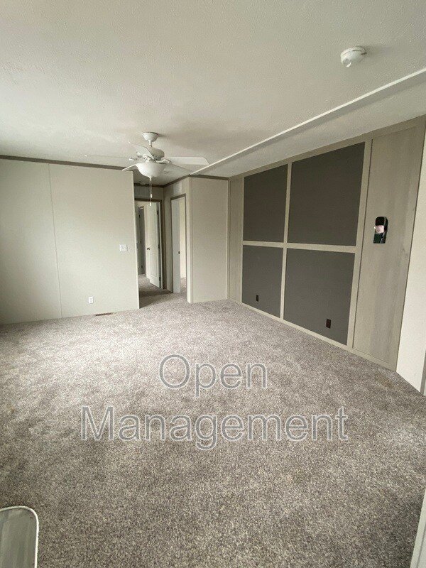 Photo - 31 Cornflower Ln