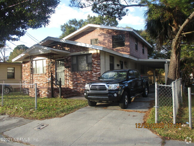 Building Photo - 1609 W 13th St Rental