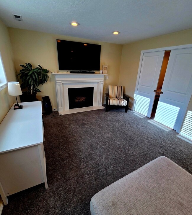 Photo - 2205 Buttonwood Dr