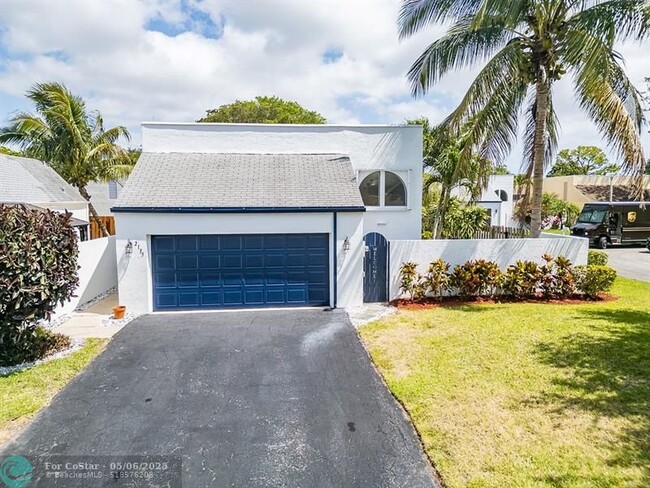 Photo - 2135 NW 10th St Casa