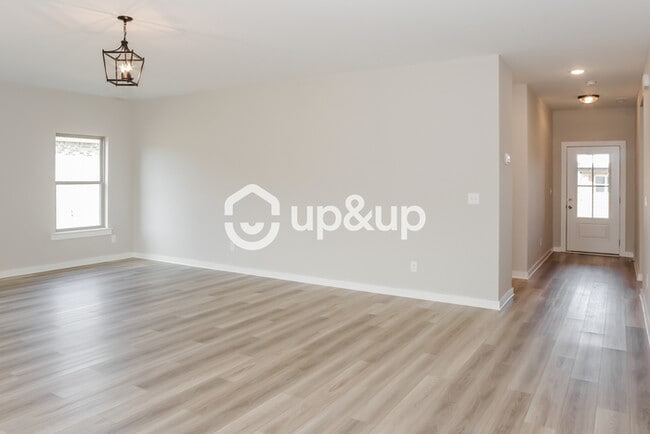 Photo - Fantastic 3bd/2ba home! Coming soon!