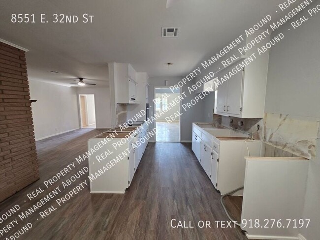 Photo - 8551 E 32nd St