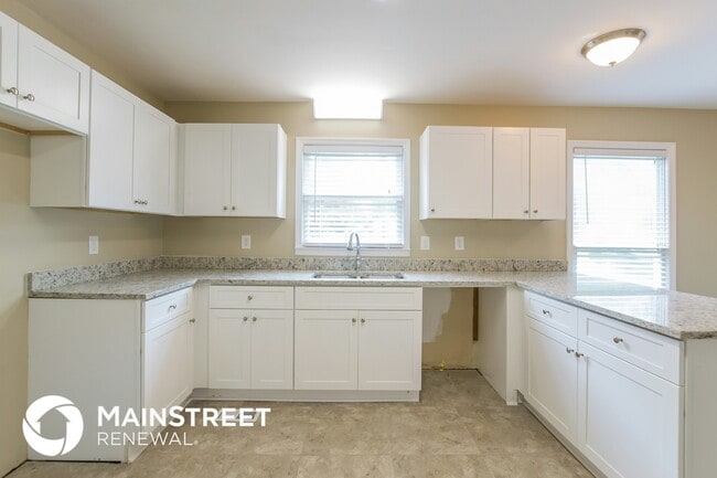 Photo - 633 Stone Harbor Pkwy SW
