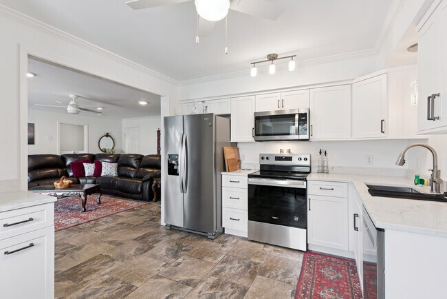 Photo - 111 Thompson Cove Rd