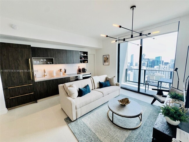 Photo - 159 NE 6th St Unidad 4905