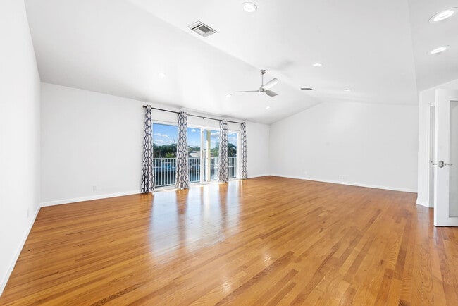 Photo - 2612 Marion Dr