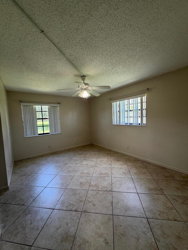 Photo - 4141 Oak Terrace Dr Unit 4141