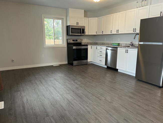 Photo - 304 Little Ave Unité d