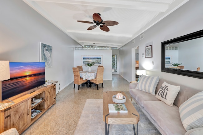 Photo - 720 Lantana Ln