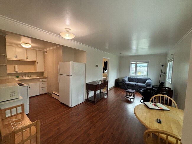Photo - 1411 3rd Ave Unidad #1