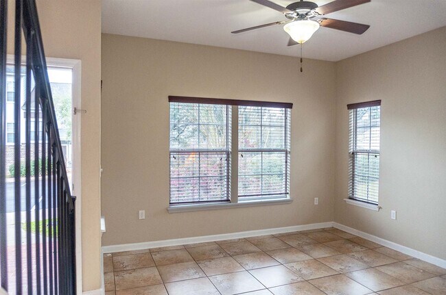 Photo - 2295 Del Carmel Way