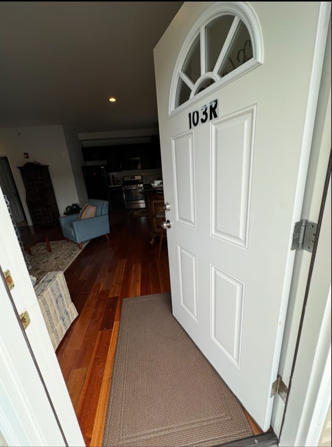 Building Photo - 39 Throop Ave Rental