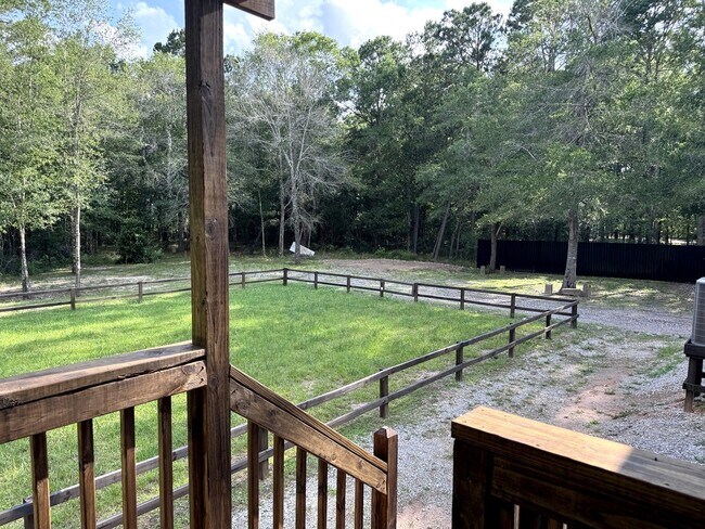 25 County Rd 3893 W