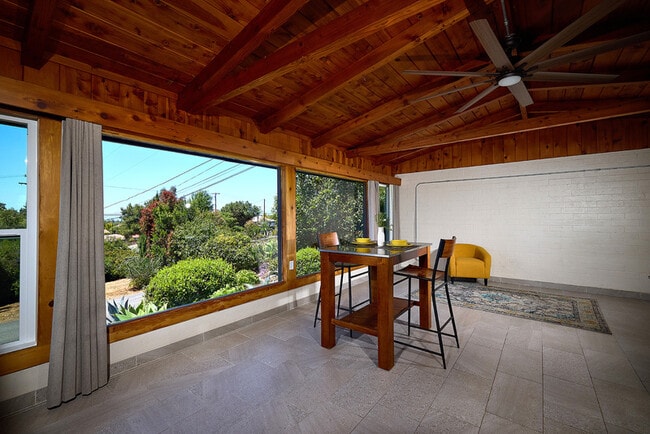 Photo - 2136 Foothill Dr