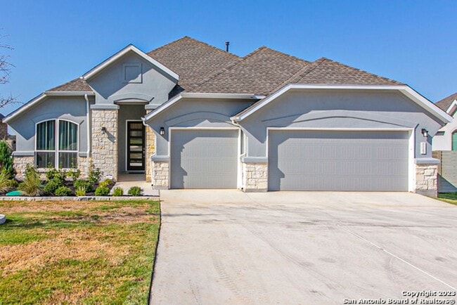 Building Photo - Stunning One-Story Living in Vintage Oaks – 3-Car Garage & Resort-Style Amenities