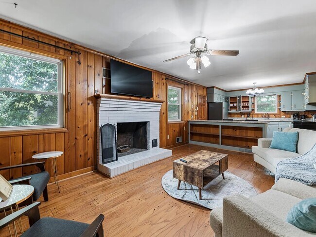 Photo - 4140 Timberlane Dr