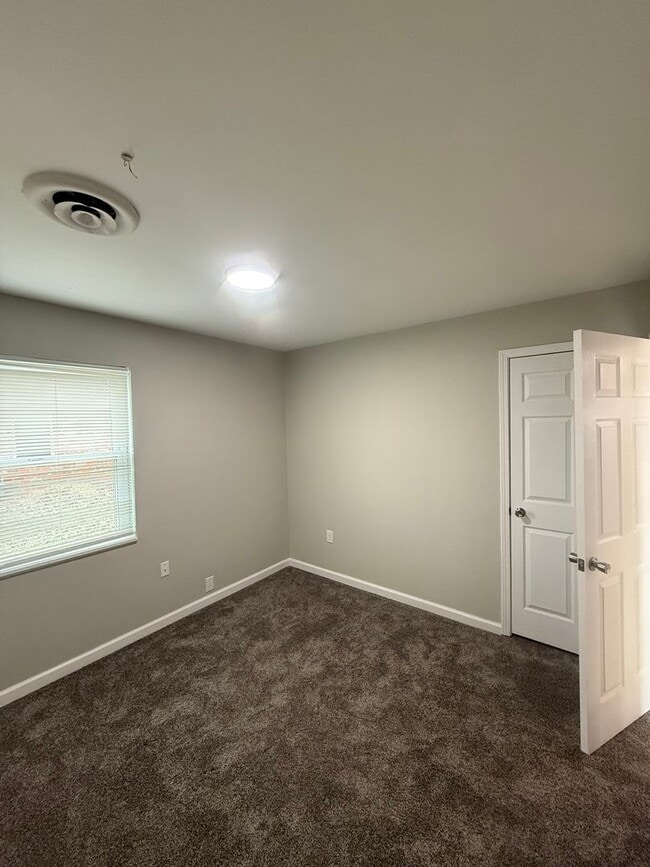 Photo - 715 Demaret Dr Unidad B