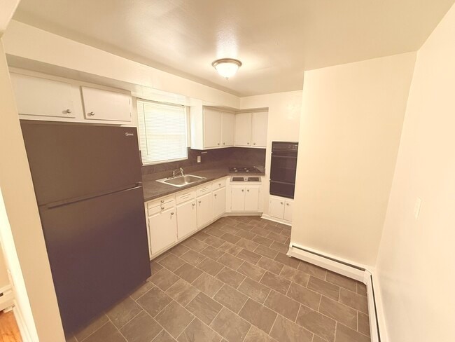 Photo - 615 Paxon Ave