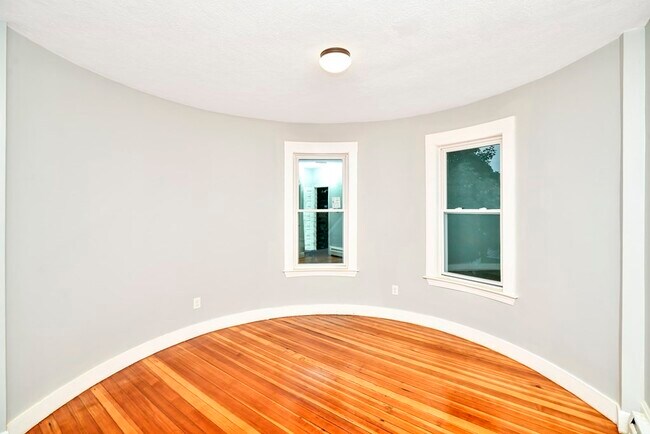 Photo - 14 Sumner St