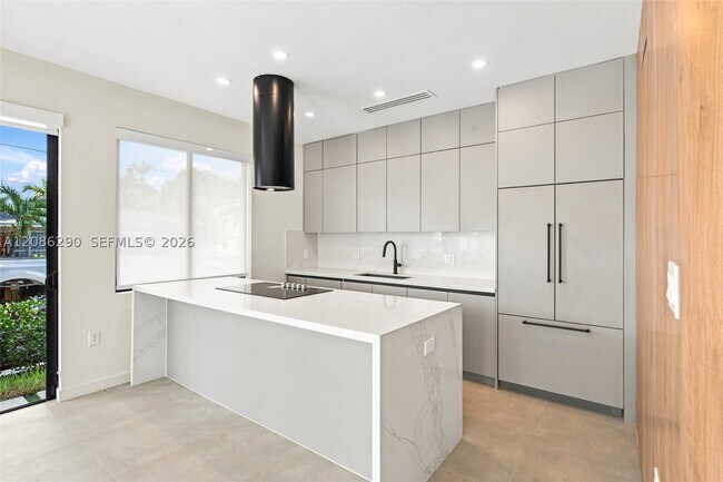 Photo - 1001 SW 10th St