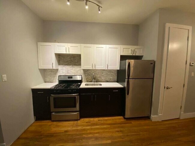 Photo - 43 Weirfield St Unidad 2