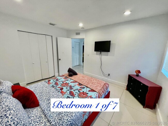 88 NE 154th St