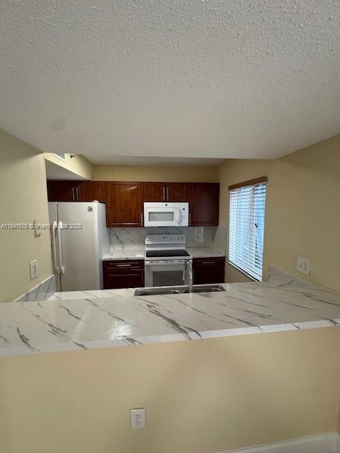 Photo - 210 Riviera Cir