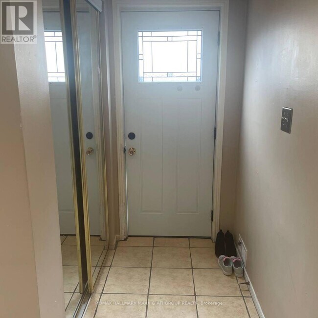 Photo - 82 Sanford St