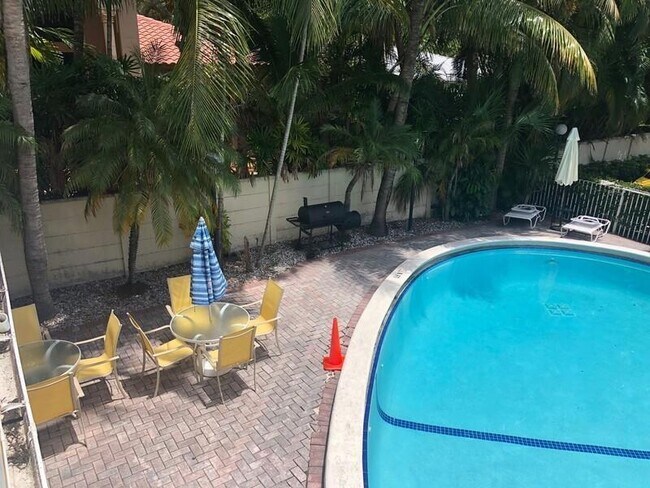 Photo - 2424 SE 17th St Unit 103B