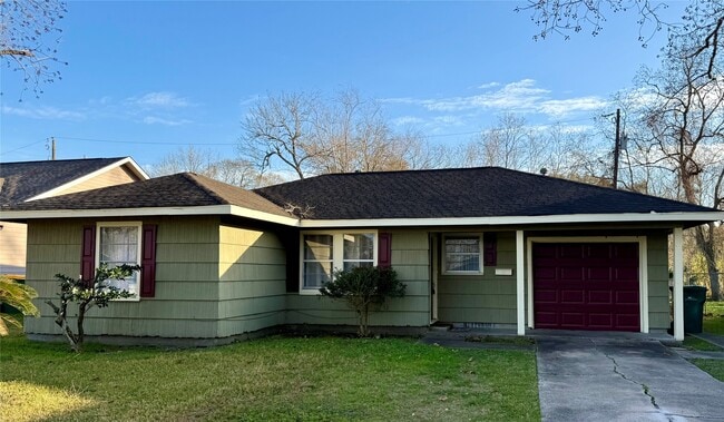 Building Photo - 411 Elaine St