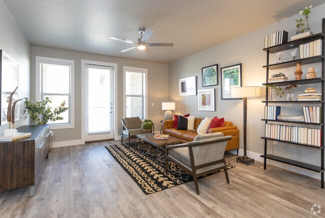 2BR 2BA - 1,159 SF - The Penwell