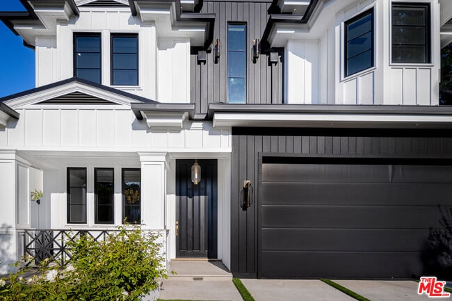 Photo - 806 N Gardner St