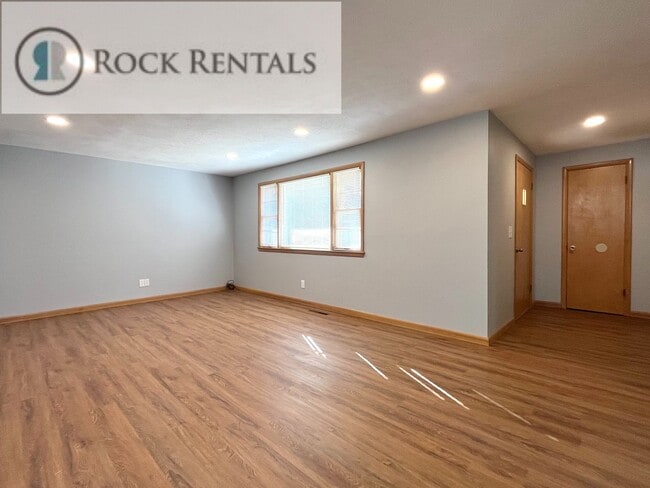 Photo - Beautifully Updated 4 Bed 2 Bath in South Hutchinson