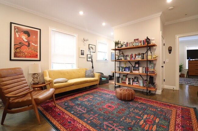 Building Photo - 17 Walk Hill St Unit 1