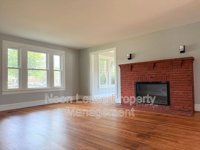 880 S State St Unit 1