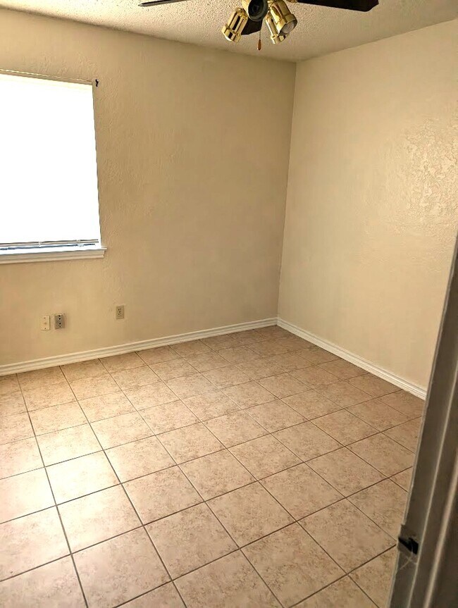 Photo - 404 Northern Dove Ln Unidad A