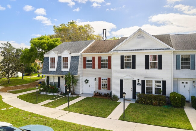 Building Photo - 317 Georgian Park Dr