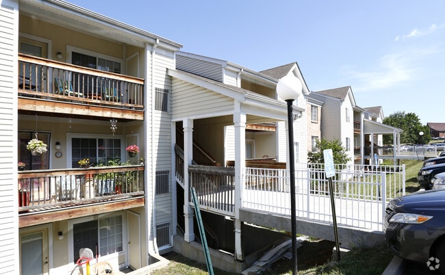 Photo - Oxford Hills Apartments