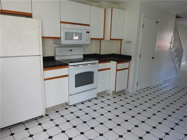 Photo - 3 Southmayd St